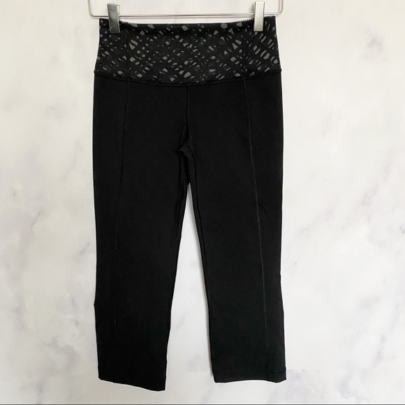 Lululemon‎ Gather & Crow Black Perforated Crop Pant - Picture 2 of 10
